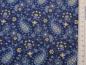 Preview: Patchworkstoff, Meterware. Detailansicht mit Maß. Paisley in blau und weiß. Lexington von Moda.