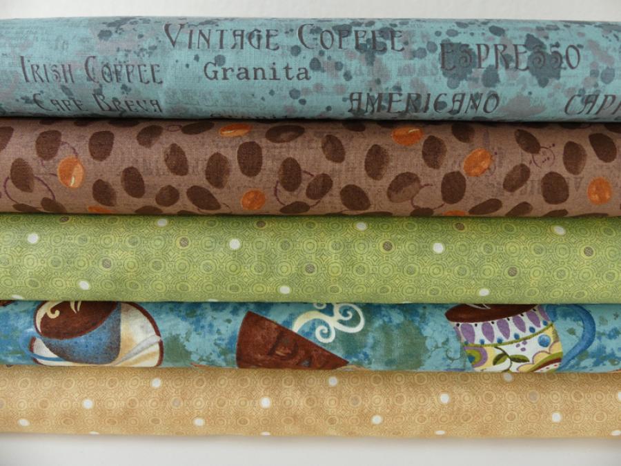 Preview: Verschiedene Patchworkstoffe von Clothworks aus der Serie Coffee House .