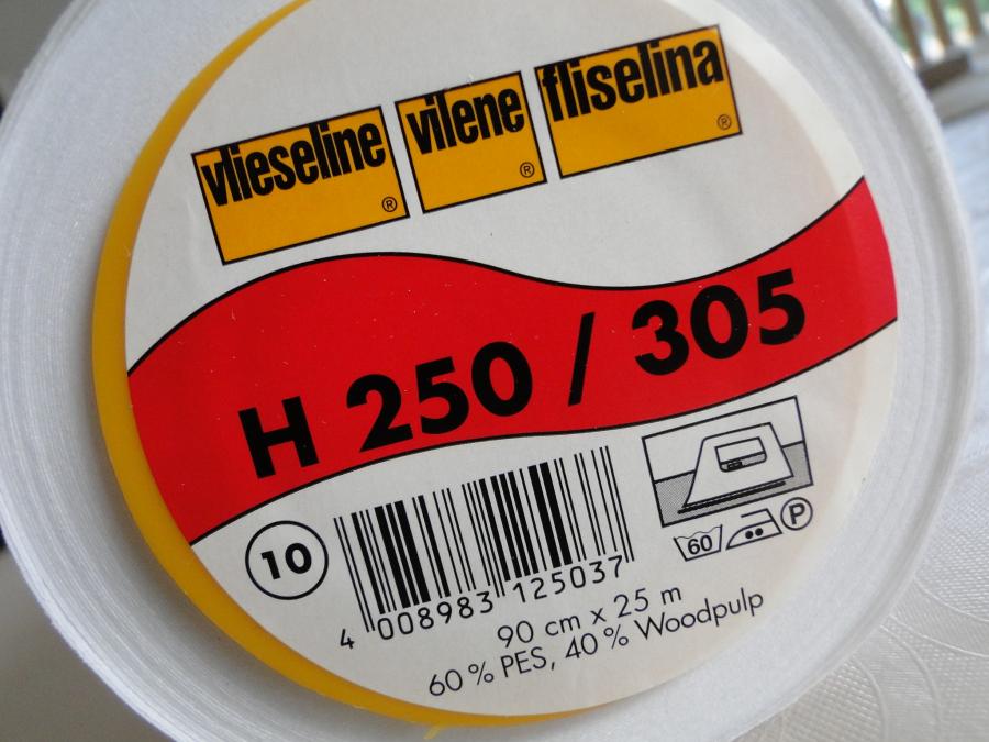 Volumenvlies H 640 zum Aufbügeln auf Stoff.