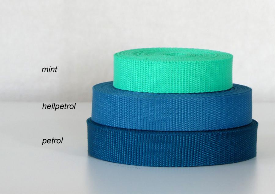 Gurtband 25mm in Pertol- und Grüntönen.