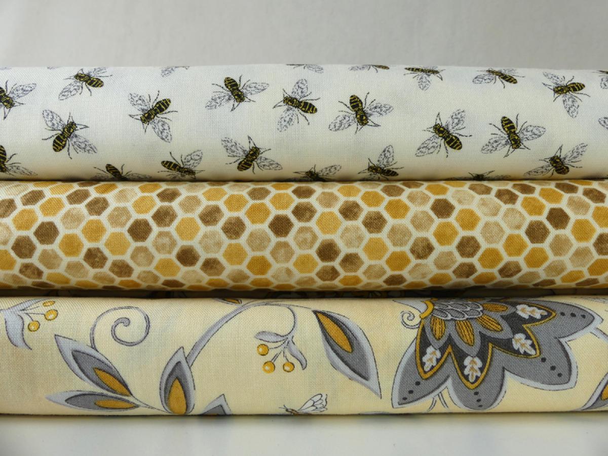 Patchworkstoff. Meterware mit einer Auswahl der Serie.