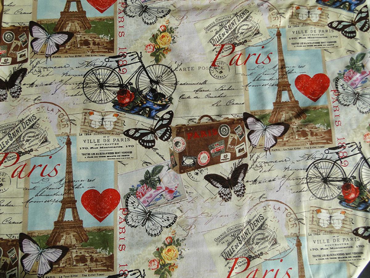Romantischer Patchworkstoff von Timeless Treasuresmit Fahrrad, Blumen, Herzen in Paris.